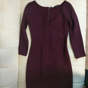 Very flattering holiday/work dress, worn once